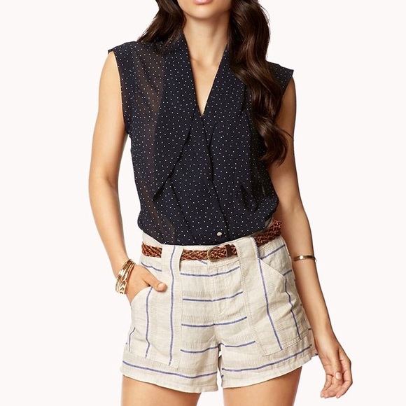 Life in Progress // Blue striped linen shorts - Picture 1 of 5